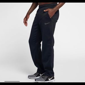 Men’s Nike therma-fit pants
